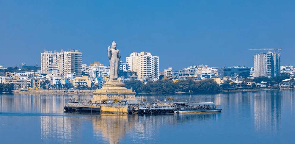 Hussain Sagar Buddha Statue